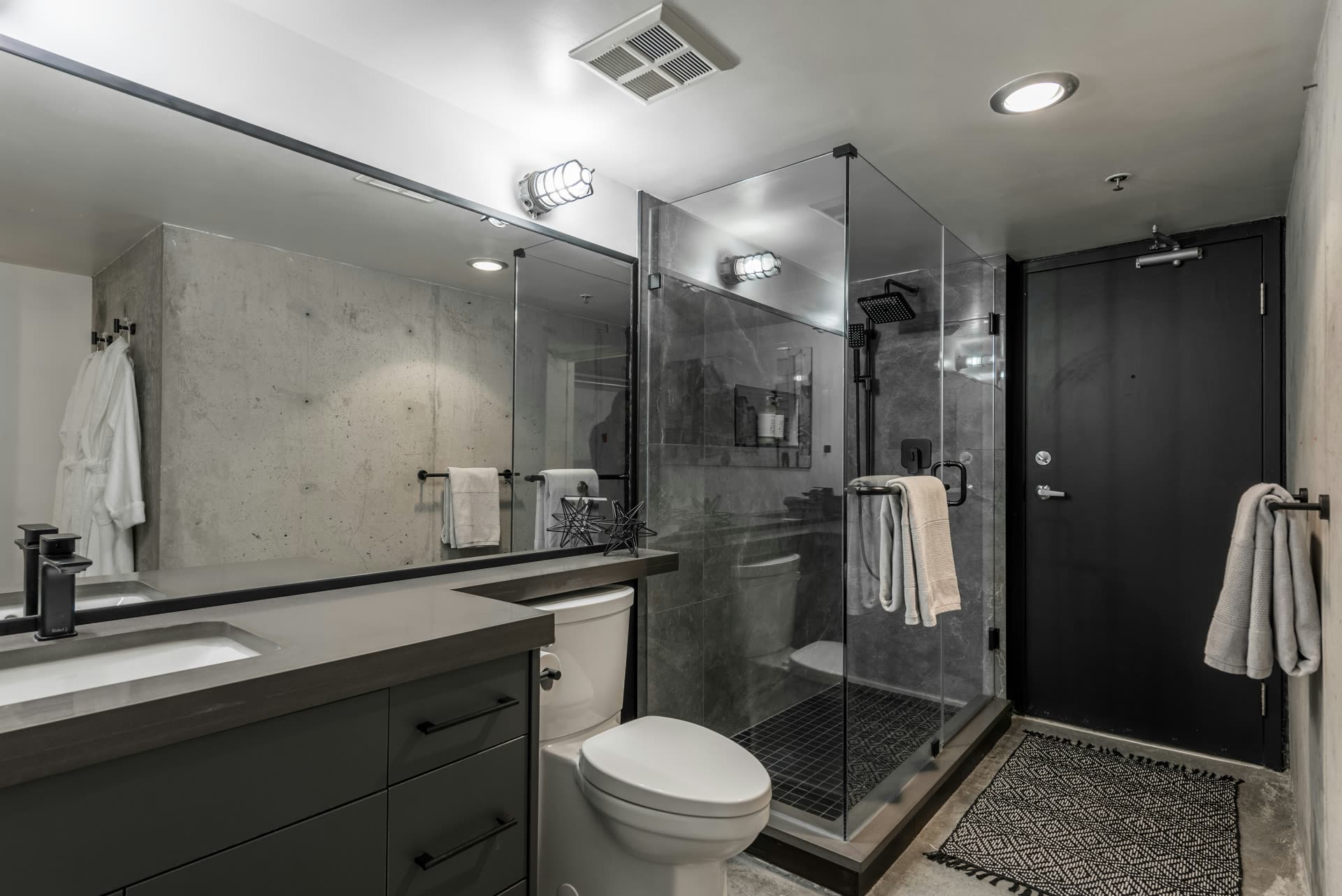Wall-hung vanity unit with stone top